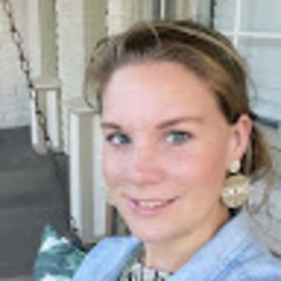 Meet your Posher, Kirsten - Picture 1 of 1